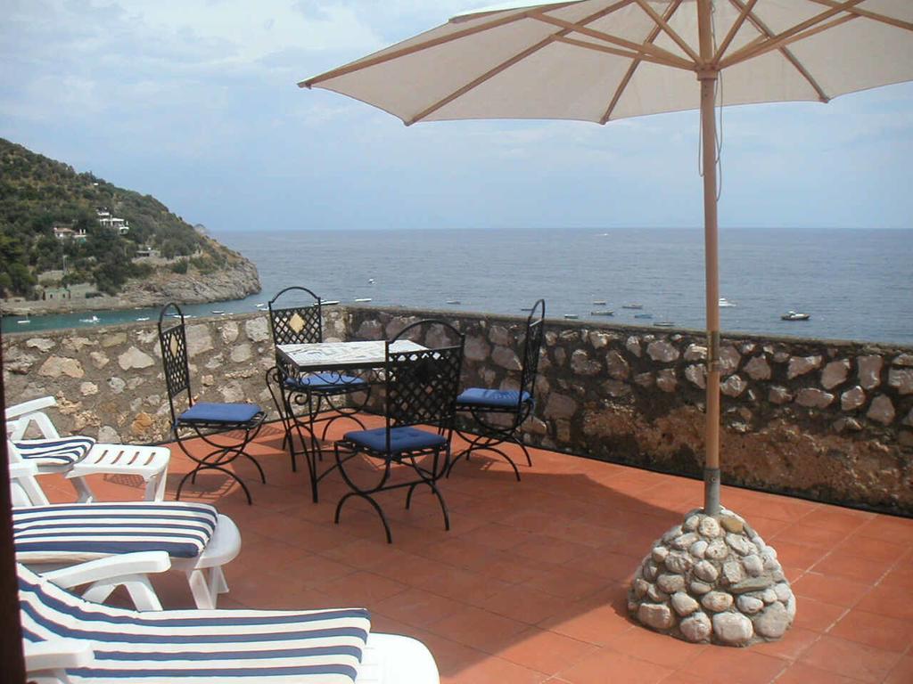 Marina Del Cantone Chalet Nerano Room photo