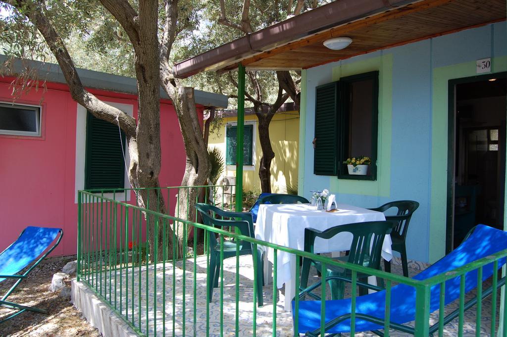 Marina Del Cantone Chalet Nerano Room photo